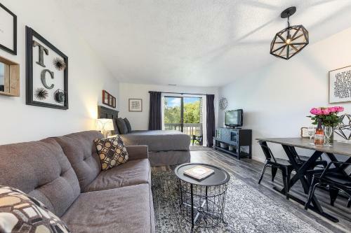 The Shores - Beautiful Beach Side Condo