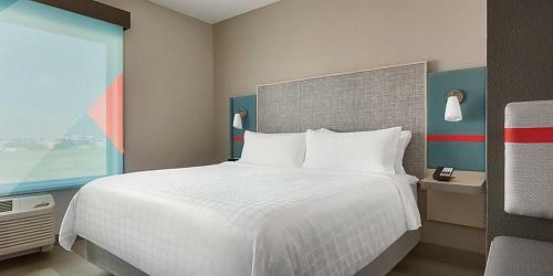 Avid Hotels - Detroit - Warren, An Ihg Hotel