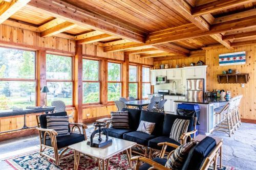 Barefoot Beach House