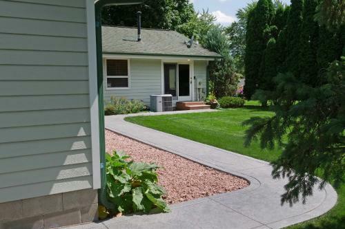 Apartamento Remodeled Apt - 8 Mi To Downtown Minneapolis!