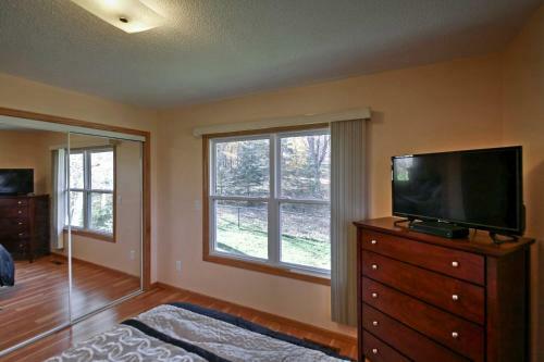 Quaint Duluth Hideaway With Private Fenced-in Yard!