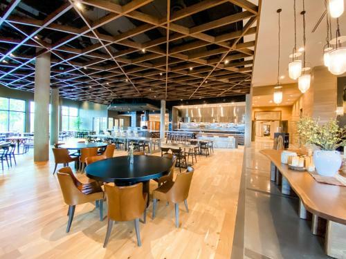 Hotel Omni Viking Lakes