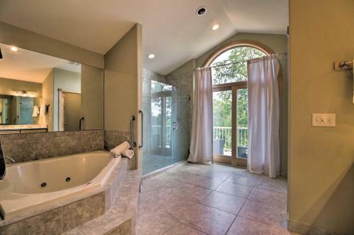 Lavish Lakefront House In Brainerd Lakes Area