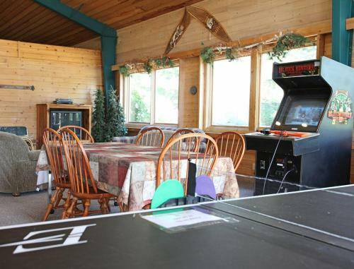 Beautiful Vacation Apartments On Serene Gull Lake