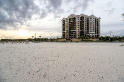 Apartamento Sleek Gulfport Condo With Ocean Views And Pool Access!