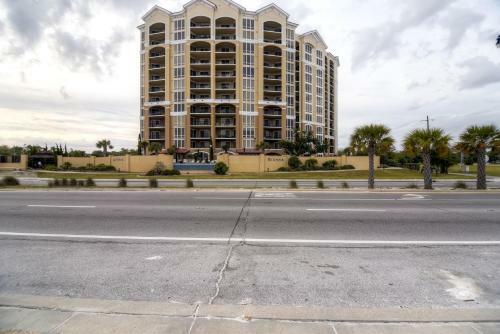 Apartamento Sleek Gulfport Condo With Ocean Views And Pool Access!