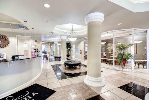 Apartamento Sleek Gulfport Condo With Ocean Views And Pool Access!