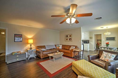 Charming Starkville House With Yard - 2 Mi To Msu!