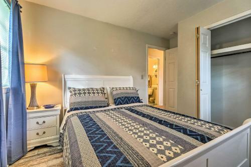 Long Beach Hideaway - Walk To Ocean, Shops, Bars!