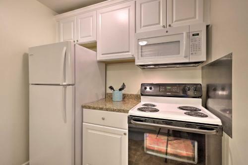 Gulfport Home With Deck And Grill, Walk To Beach!