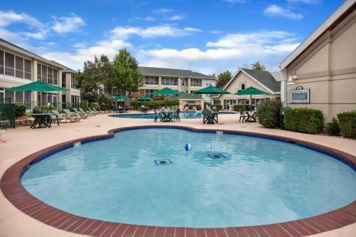 Relaxing Condo In Heart Of Branson 1br Deluxe