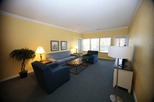 Spinnaker Suite Right By The Strip 2br Standard