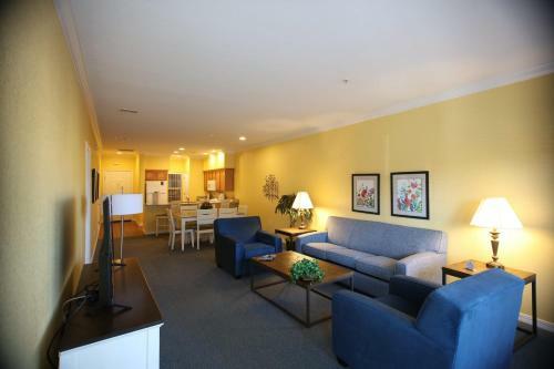 Modern Condo By Entertainment District 2br Standard