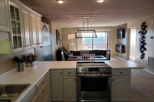 Pointe Royale 93-5