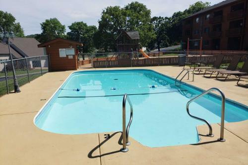 Pointe Royale 93-5