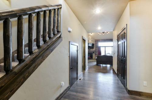 Luxury Lakefront Villa Lazy River Huge Pool Kayaks 2mi To Sdcity