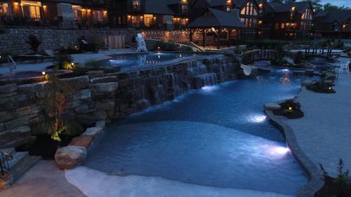 Luxury Lakefront Villa Lazy River Huge Pool Kayaks 2mi To Sdcity