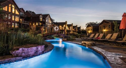 Luxury Lakefront Villa Lazy River Huge Pool Kayaks 2mi To Sdcity
