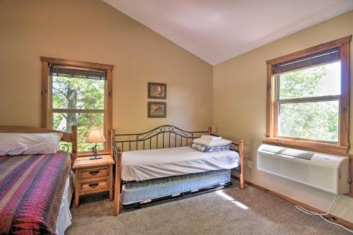 Refined Resort Residence Near Silver Dollar City!