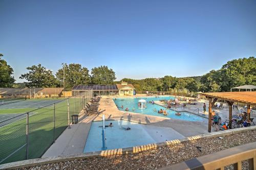 Apartamento Lake-view Condo 5 Mi To Branson Attractions!