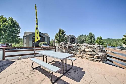 Apartamento Updated Branson Condo - Mins To Sdc And Strip!
