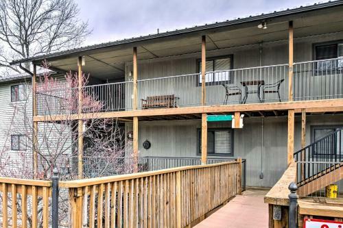 Apartamento Condo With Pool - 2 Miles To Silver Dollar City