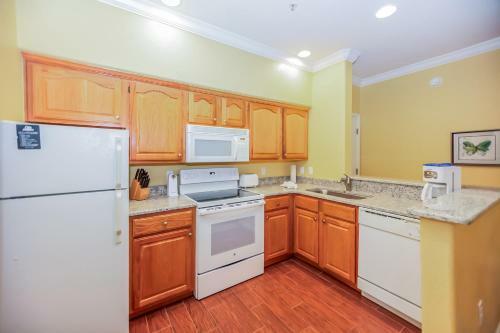 Spacious Palace View Condo 1br Standard
