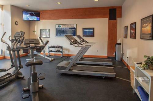 Modern Condo Right By Entertainment District 1br Standard