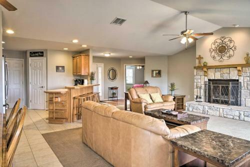 Lakefront Kimberling City Home With Game Room And Dock