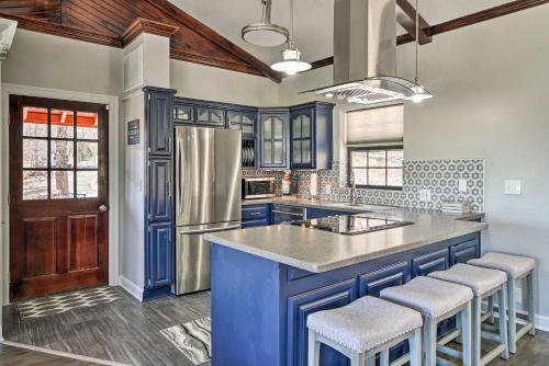 Pet-friendly Reeds Spring Home Less Than 1 Mi To Lake