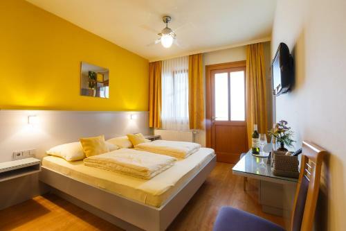 Hostal Weingut Franz Schindler