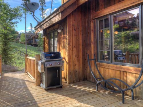 Alpine Meadows Chalets By Big Sky Vacation Rentals