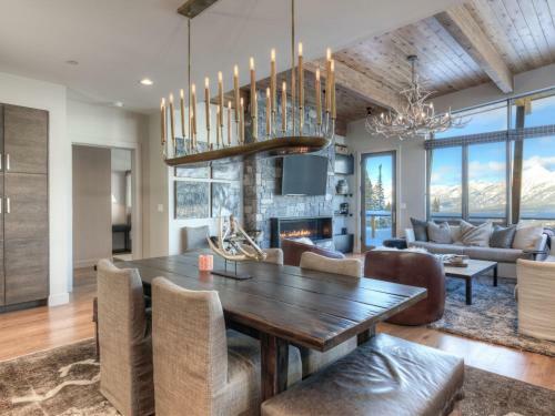 Silvertip Cabins By Big Sky Vacation Rentals