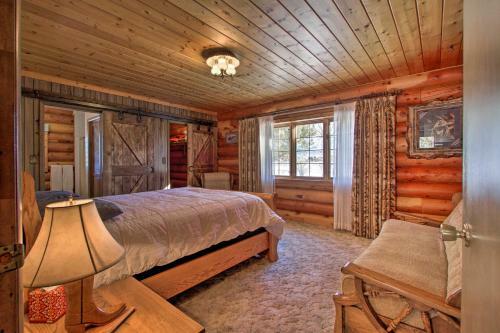 Dillon Log Home With Hot Tub By Beaverhead And Hiking!