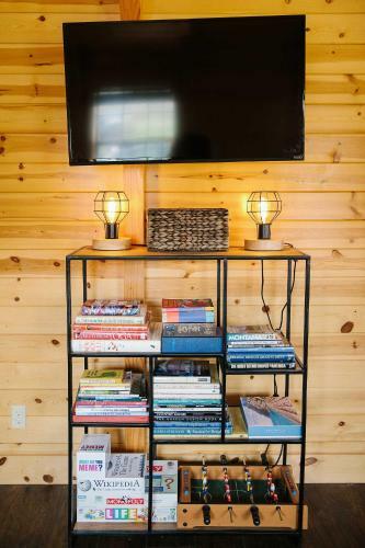Paradise Valley Cabin By Chico And Yellowstone Park!