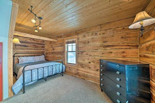 Historic And Rustic Red Lodge Farmstead On 10 Acres!