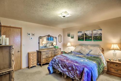 Flathead Lake House With Private Beach And Boat Dock!