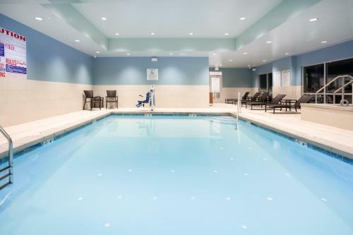 Holiday Inn Express & Suites - Ely, An Ihg Hotel