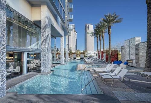 Hotel The Palms Place By Orgoto