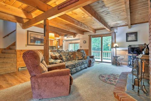 Cozy White Mountain Home - 5 Mins To Attitash Mtn!