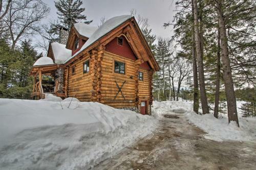 Waterfront Conway Lake Cabin With Deck And Fire Pit!