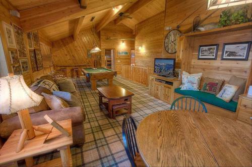 Smokey Joes By Lake Tahoe Accommodations