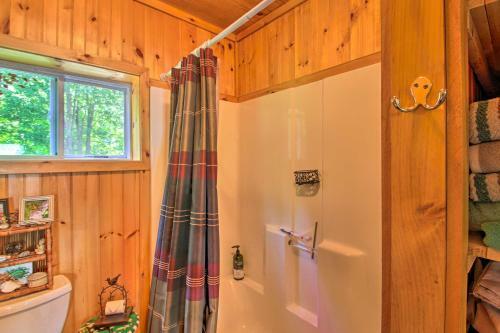 Cabin Retreat About 2 Mi To White Mountain Skiing