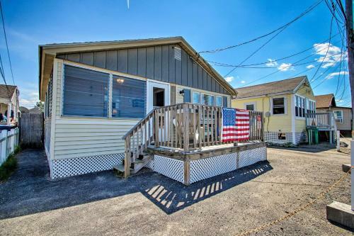 Hampton Cottage - Walk To Beaches And Marina!