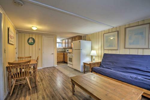 Apartamento Cozy Coastal Getaway - Walk To Beach And Shops!