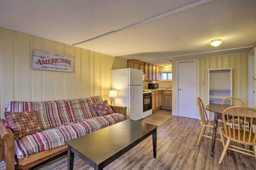 Apartamento Oceanside Retreat With Patio - Steps To Beach!