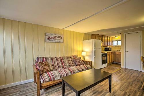 Apartamento Oceanside Retreat With Patio - Steps To Beach!