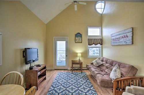 Apartment With Ocean Views Walk To Hampton Bch!