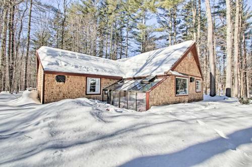 North Conway Home With Sunroom-near Saco River!