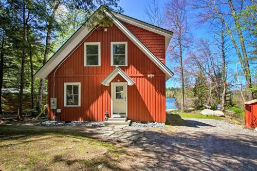 Lakefront Meredith Home Private Beach And Fire Pit!
